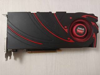   Radeon R9 285 