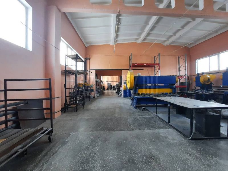 Аренда помещения, S=1000 м²; ул. Литвинова