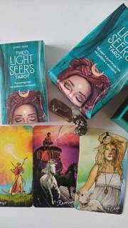    / The Light Seer's Tarot 