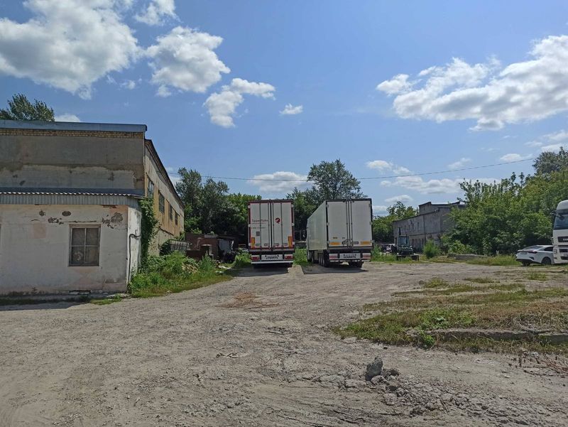 Продам производственное помещение и 33 сотки земли