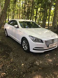  Hyundai Genesis  