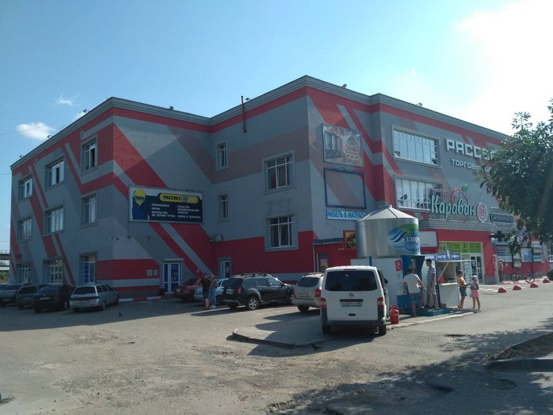 Сдам торговое помещения по ул. Калинина,95 м²