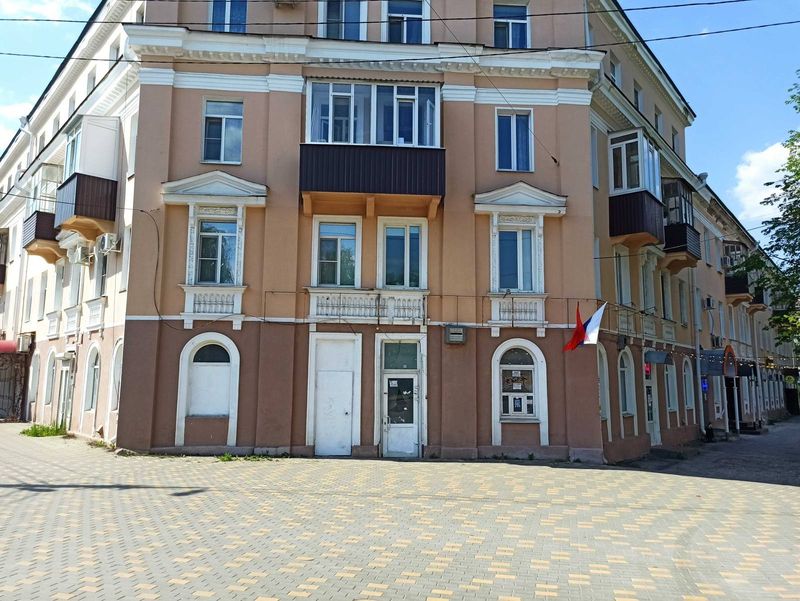 Продам нежилое помещение, под торговлю или услуги