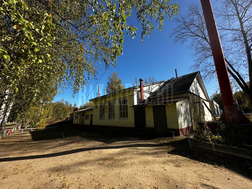 Продаю нежилое здание с зем. участком ул. Ушакова, д. 16 (пос. Монтажный)
