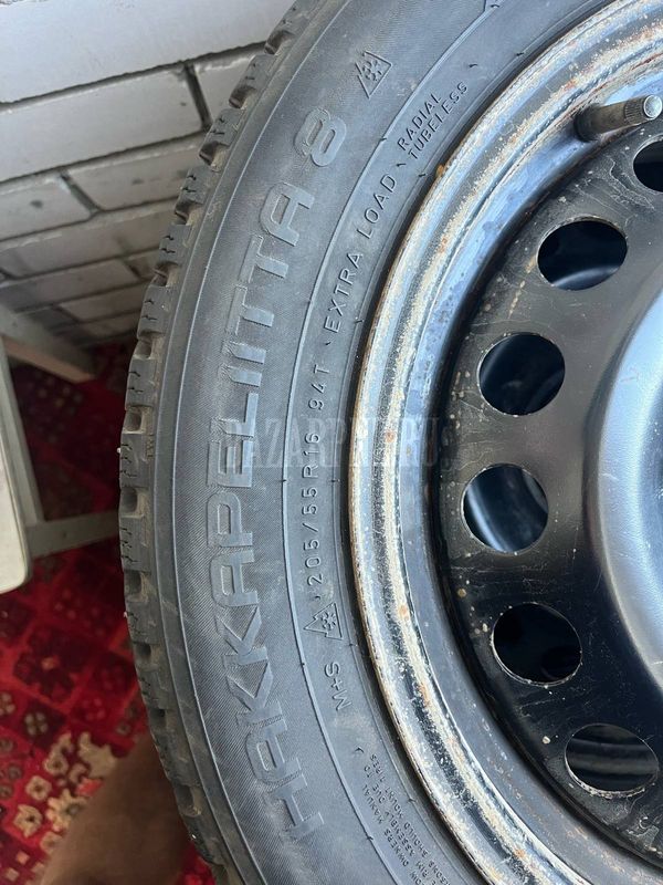 Nokian hakkapeliitta 8 205/55 R16