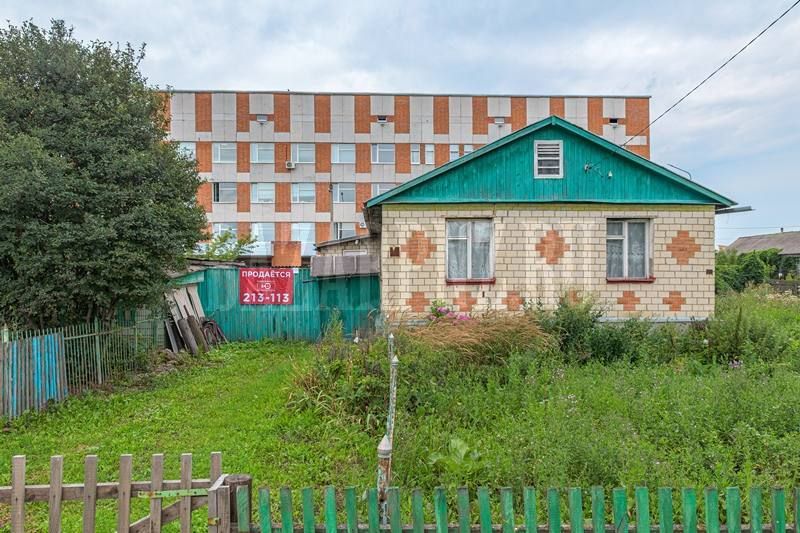В продаже участок в с. Бессоновка на ул. Центральная 208