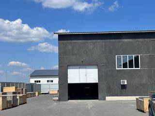 Аренда помещения, S=1500 м²; ул. Новоселов